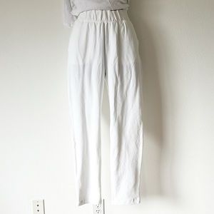 Aritzia Group Babaton White Pants